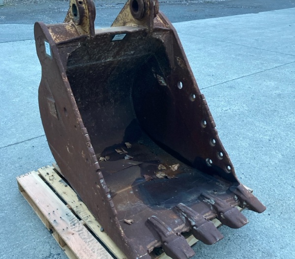 Used BUCKET GRP 2315177 3
