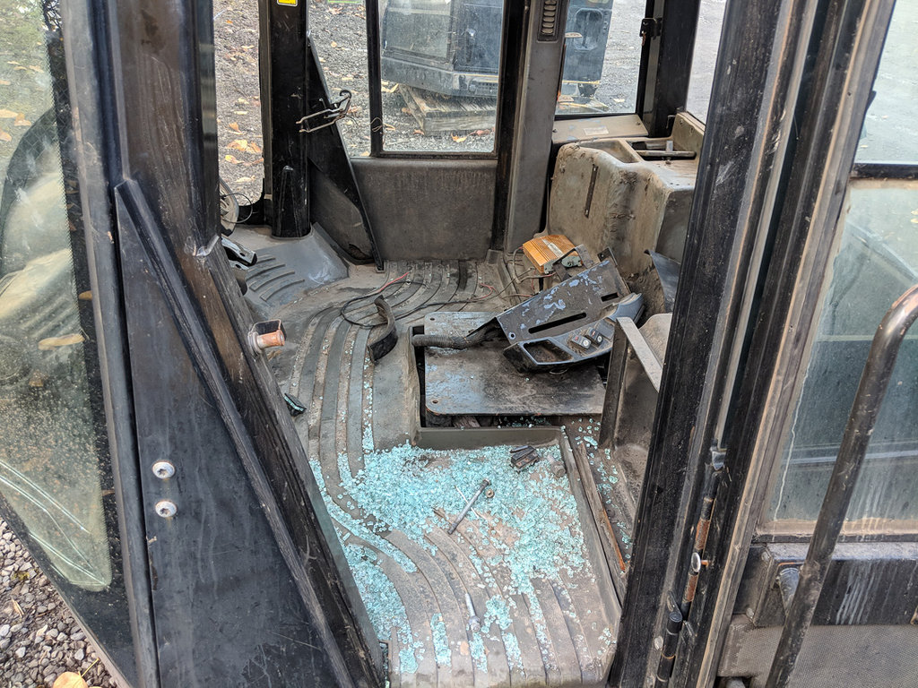 Used CAB ARR - EROPS HMU STEERING 2372572 13