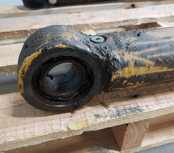 Good Used CYLINDER GRP - STEER 2379271 5