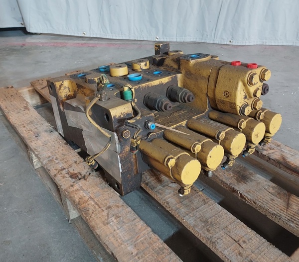 Used VALVE GRP - RH 2398973