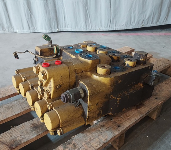 Used VALVE GRP - RH 2398973 2