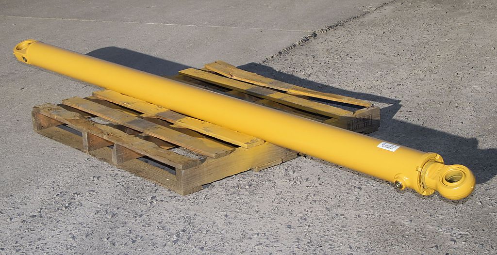 Used CYLINDER GRP - HOIST 2414071 2