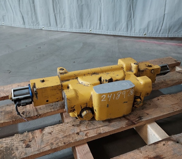 Used VALVE GRP - CONTROL 2418928 2