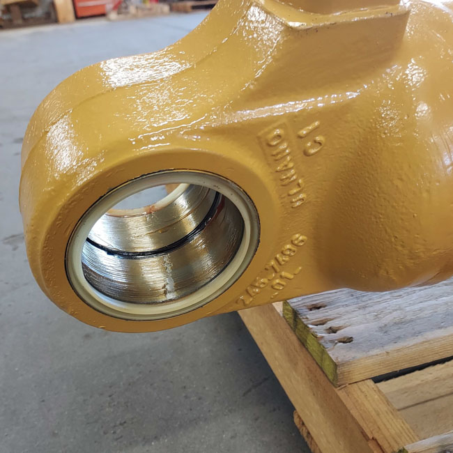 Rebuilt CYLINDER GRP - LIFT LH 2424272 : Portland Tractor Inc. (PTI)