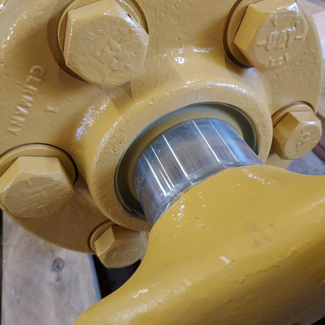 Rebuilt CYLINDER GRP - LIFT LH 2424272 : Portland Tractor Inc. (PTI)
