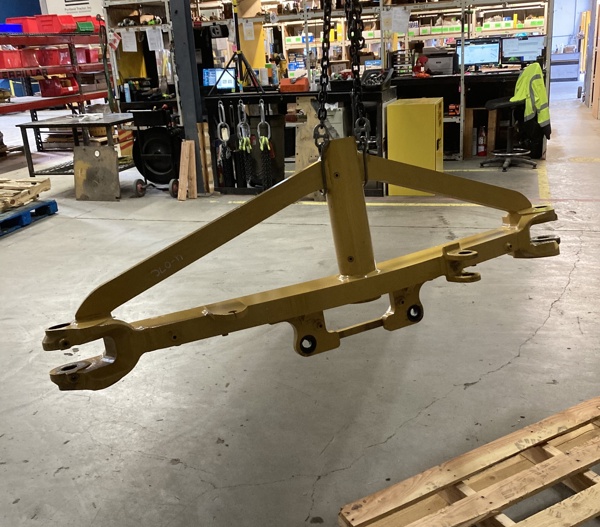 Unused Caterpillar AXLE A - FRONT 2563904 3