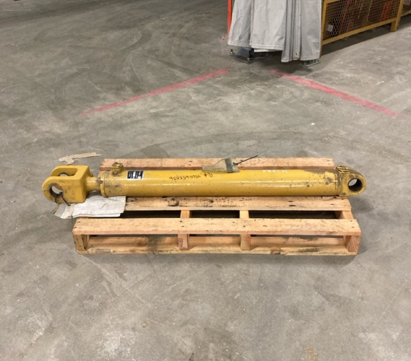 Used CYLINDER GRP - STEER RH 2594737