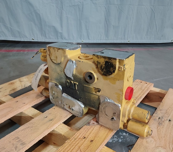 Used VALVE GRP - TILT 2610015