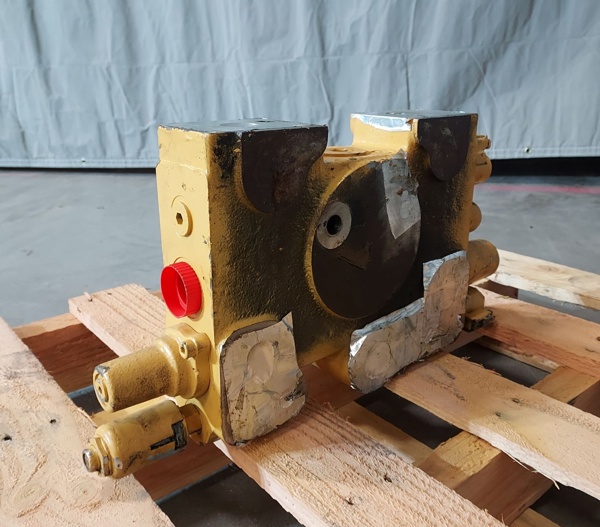 Used VALVE GRP - TILT 2610015 2