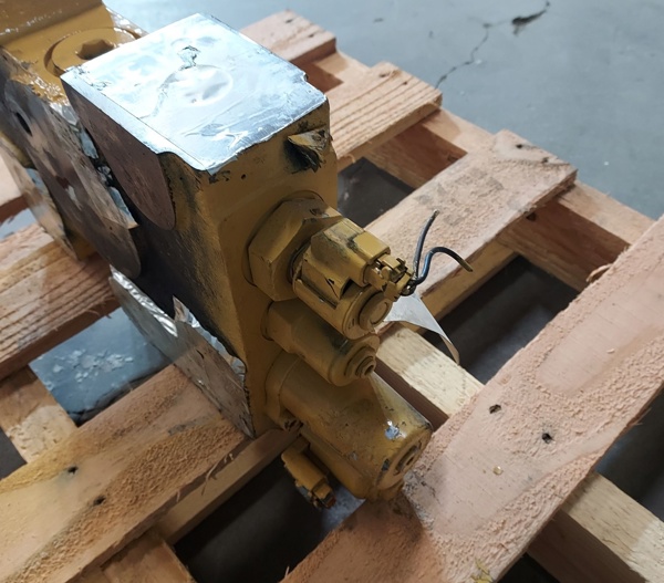 Used VALVE GRP - TILT 2610015 3