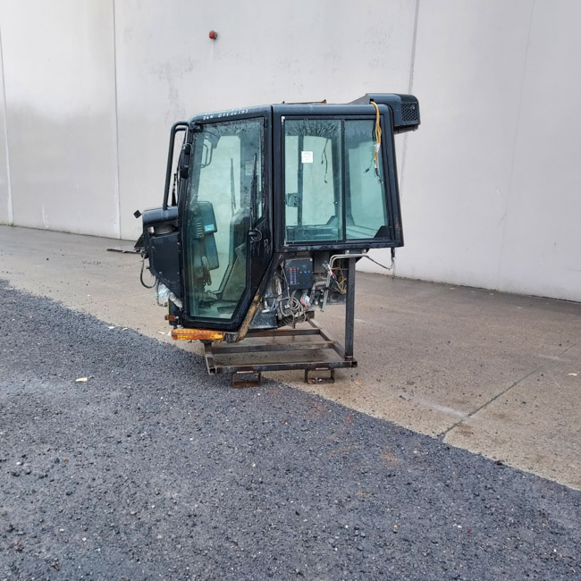 Used CAB ASSEMBLY 2708285 6