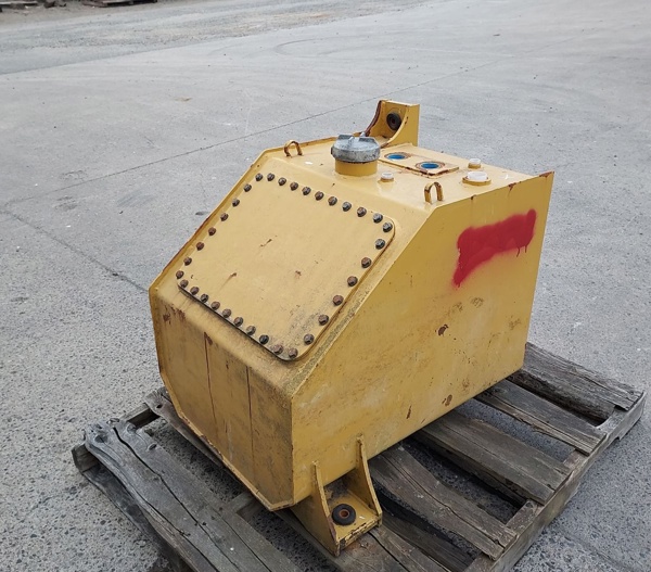 Used TANK A - HYDRAULIC 2796557
