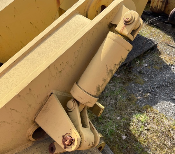 Used RIPPER - SS INCOMPLETE 28-0095 3