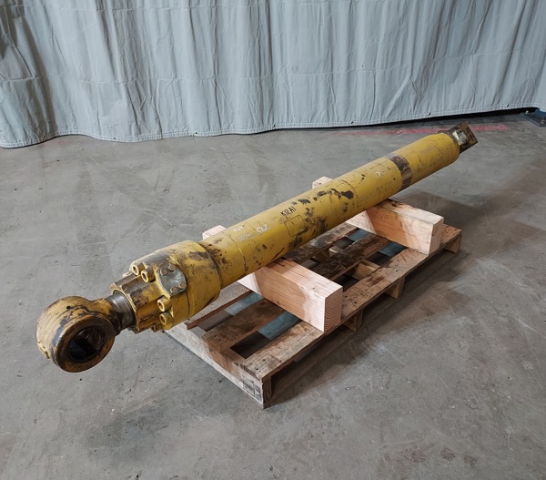 Good Used CYLINDER GRP - BOOM 2959400