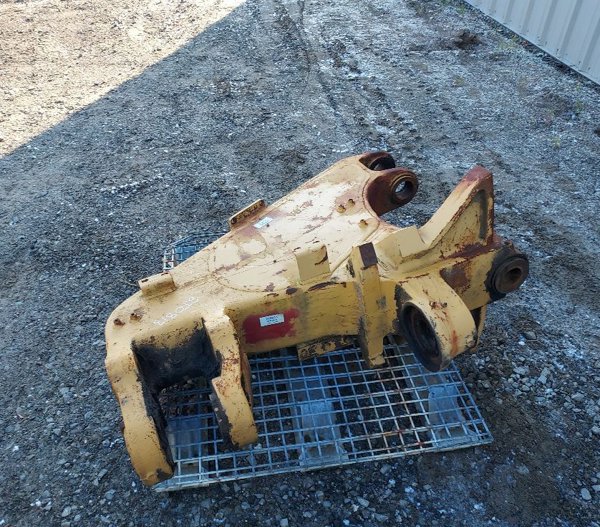 Used HITCH A 2T0813 2