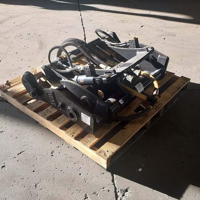 Used COUPLER GRP 3109396 9