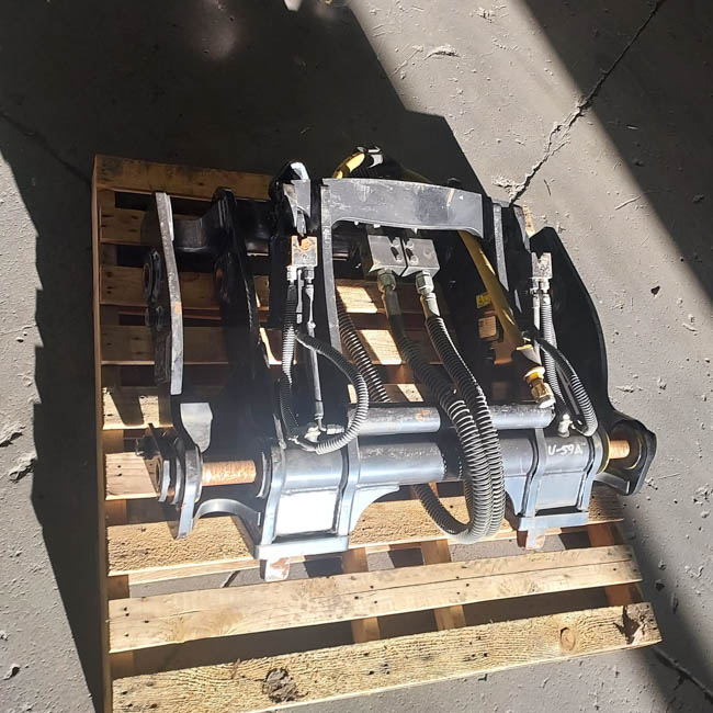 Used COUPLER GRP 3109396 4