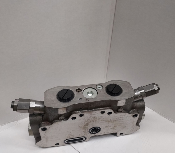 Unused Caterpillar VALVE GRP - CONTROL 3118273 3