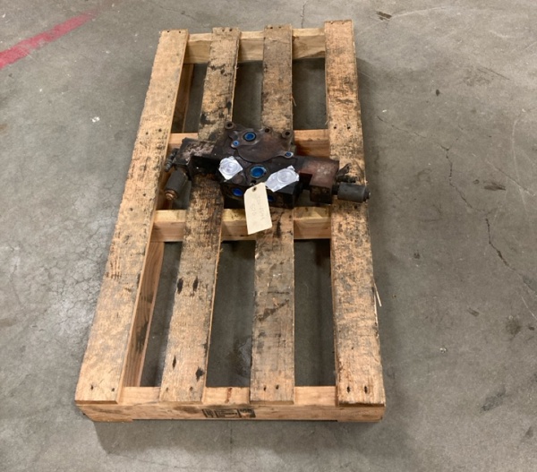 Used VALVE GRP - CONTROL 3266549 2