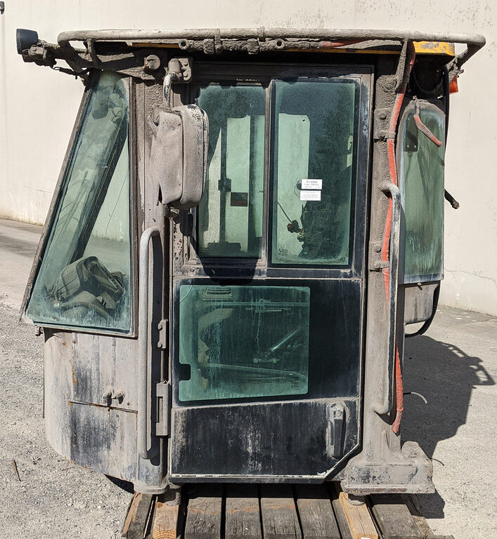Used CAB ARR 3319272 2