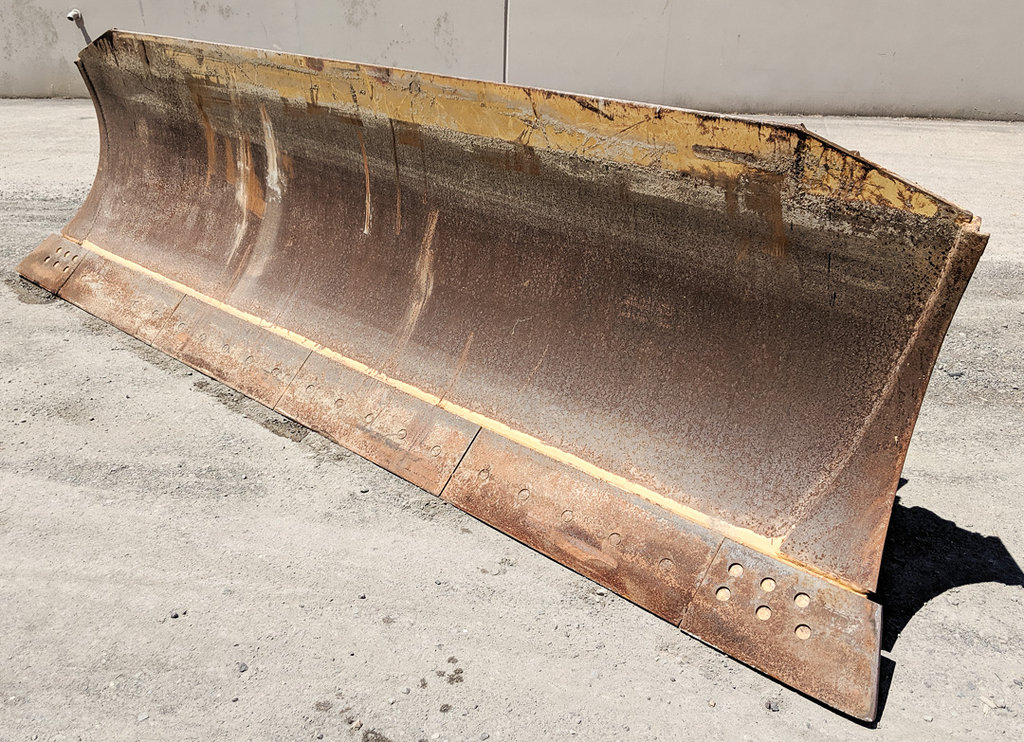 Used BLADE & EDGE GRP - ANGLING 3341739