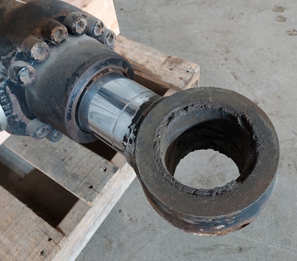 Used CYLINDER GRP - BUCKET 3412182 3