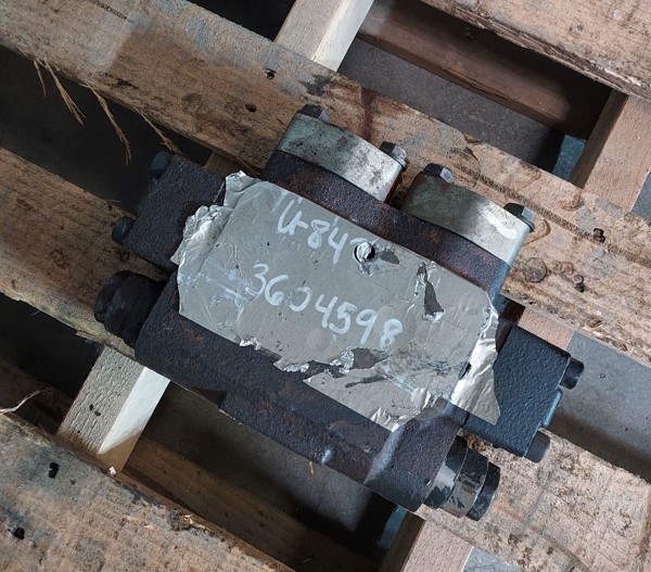 Used VALVE GRP - COUNTERBALANCE 3604598