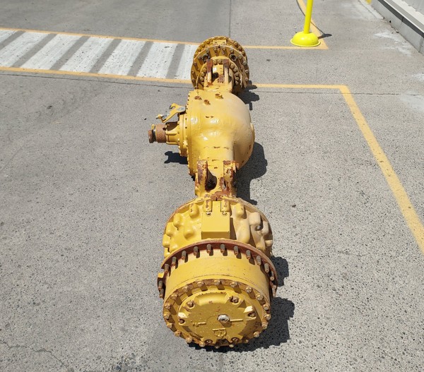 Used AXLE GRP - FRONT 3709013 3