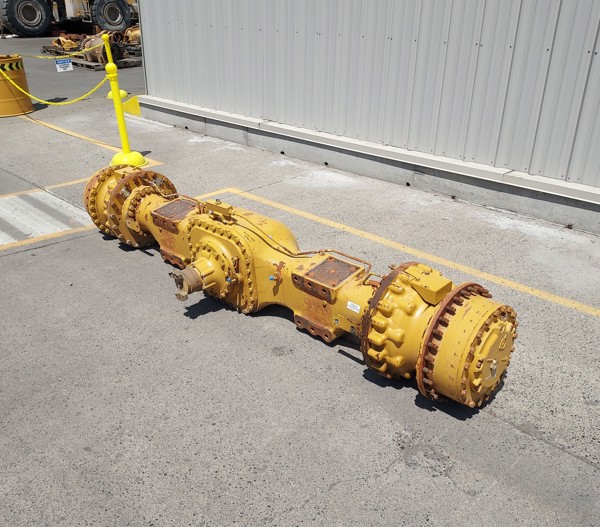 Used AXLE GRP - REAR 3709016 2