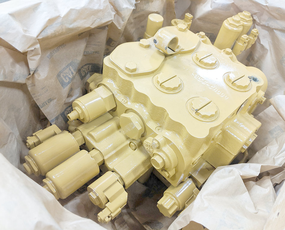 Used VALVE GRP - MAIN CONTROL 3734925 3