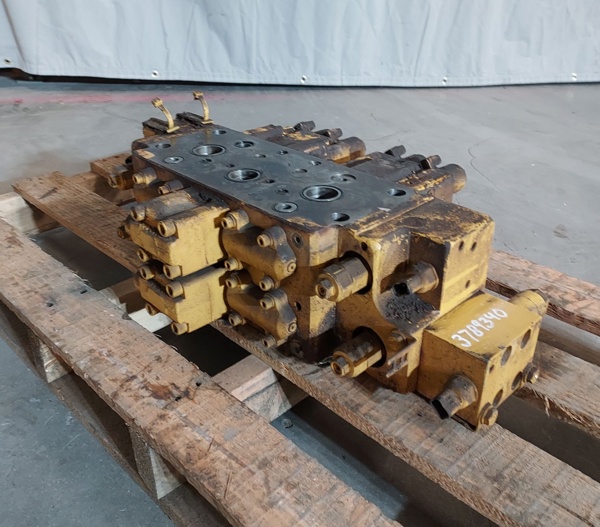 Used VALVE GRP - CONTROL 3789340