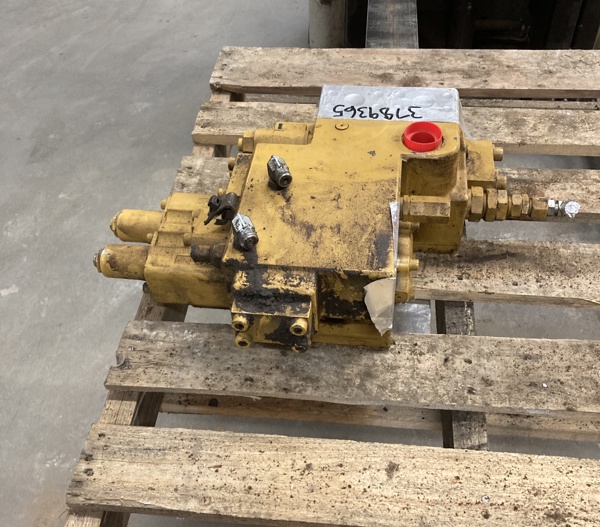 Used VALVE GRP - CONTROL 3789365