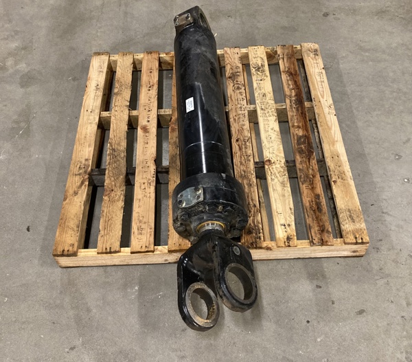 Used CYLINDER GRP - LIFT 3826076 2