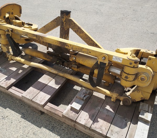 Used AXLE GRP - FRONT 3901262 7