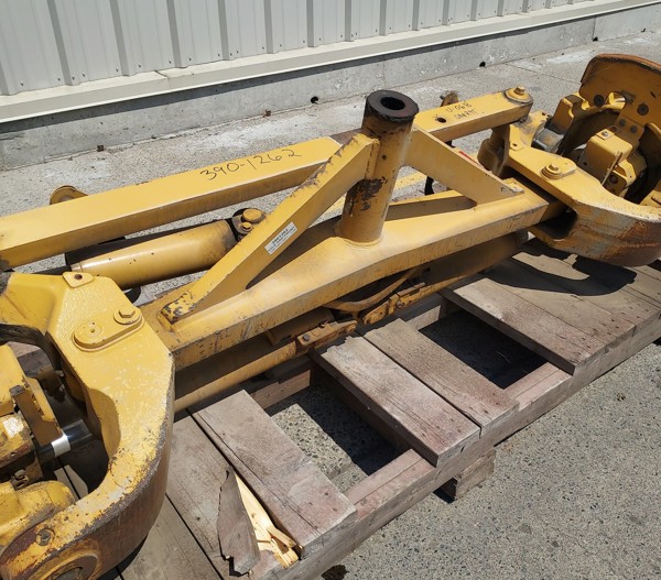 Used AXLE GRP - FRONT 3901262 8