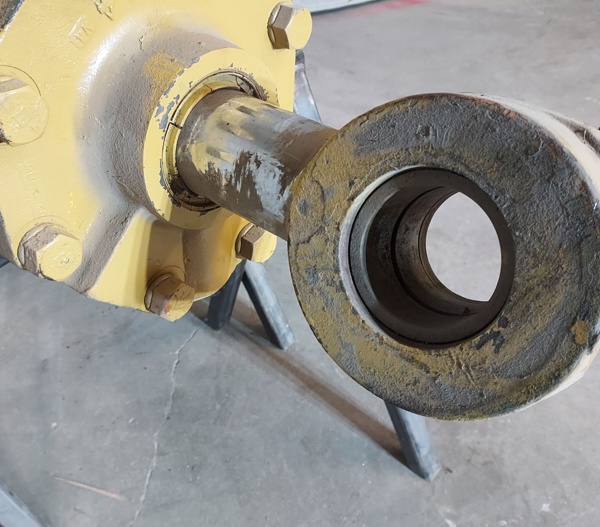 Good Used CYLINDER GRP - TILT 3G2220 4