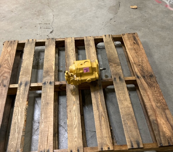 Unused Caterpillar PUMP GRP 3G4096 4