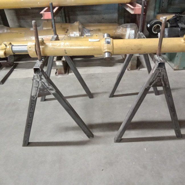 Rebuilt w CAT Parts CYLINDER GRP - BLADE LIFT 3G5227
