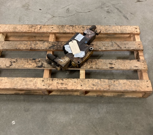 Used VALVE GRP 4415945 3