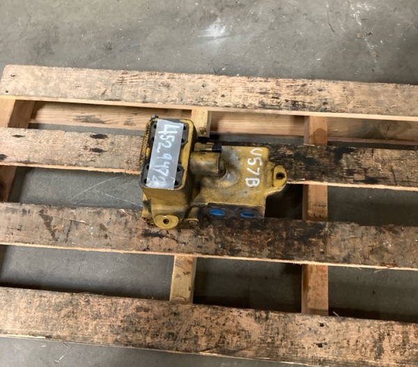 Used VALVE GRP 4529472