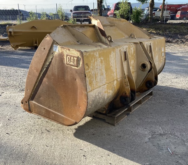 Used BUCKET GRP 4616531 10