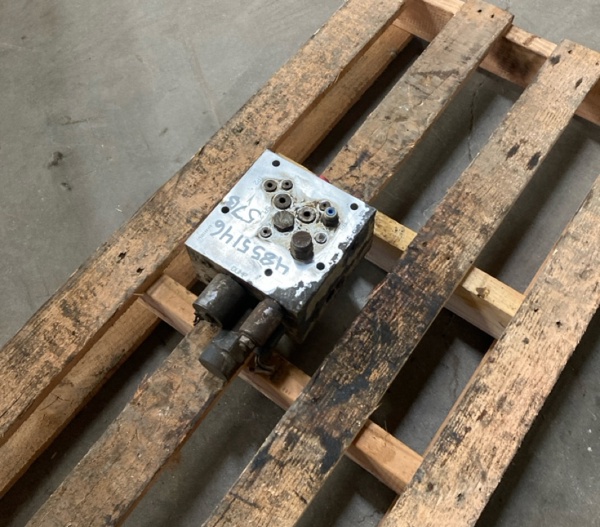 Used VALVE GRP 4855146 3