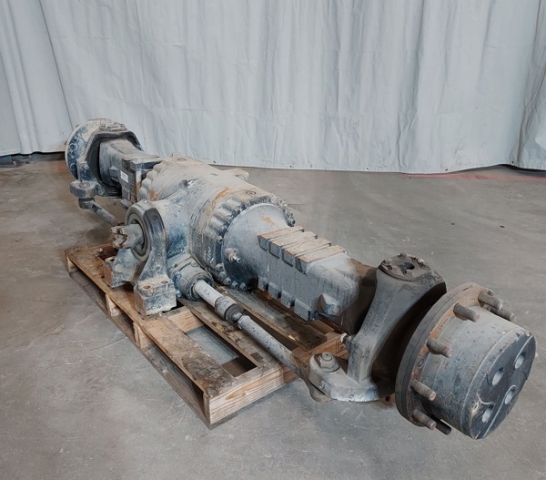 Used AXLE GRP - FRONT 4863401
