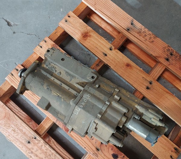 Used PUMP GRP 4P9977 3