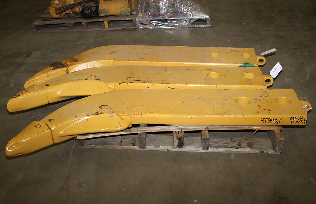 Used TOOTH GRP - RIPPER 4T8987 7