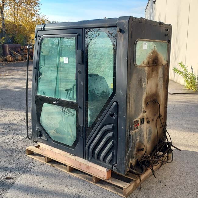 Good Used CAB - EROPS 50-0048 : Portland Tractor Inc. (PTI)