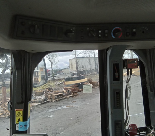 Good Used CAB - EROPS 50-0094 9