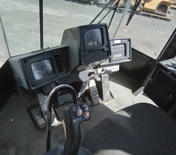 Good Used CAB - EROPS 50-0095 3