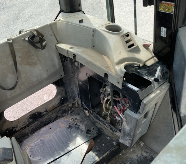 Good Used CAB - EROPS 50-0106 10