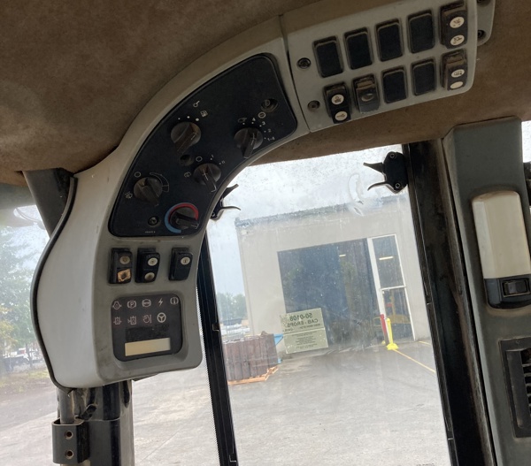 Good Used CAB - EROPS 50-0108 10